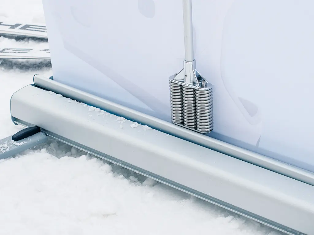 EXEMS2O 04-Spring-Snow.webp