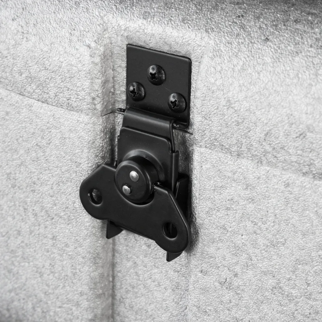 Adframe quick safe case black-close.webp