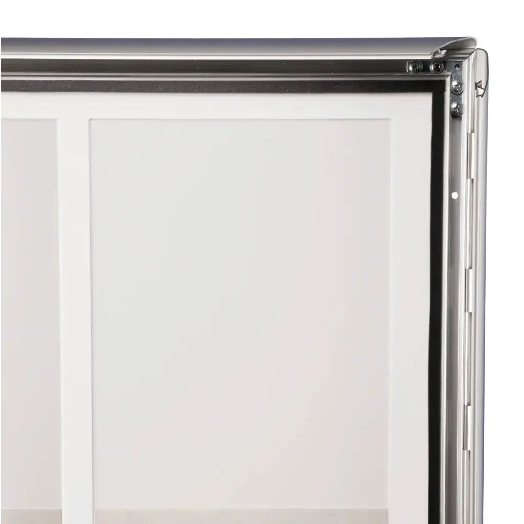 VKFNLR 04-frame.webp