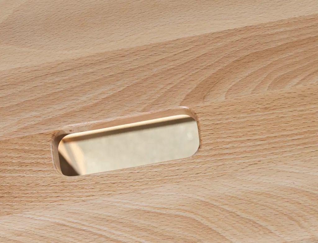 tabouret haut en bois1.webp