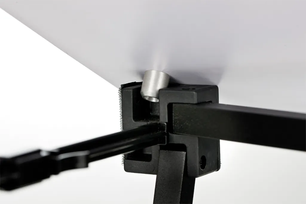 counter-fabric-fixation.webp